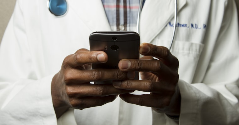 Data Governance in Healthcare: Patient Data, Interoperability and Trust